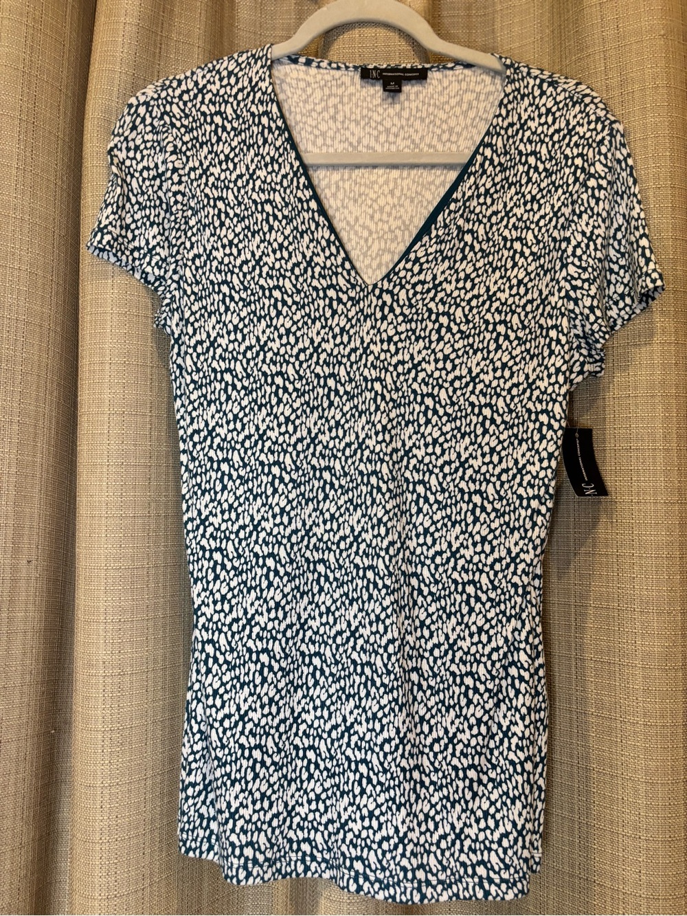 INC International Concepts Teal and White V-Neck Short Sleeve Tee NWT size M - Picture 2 of 10